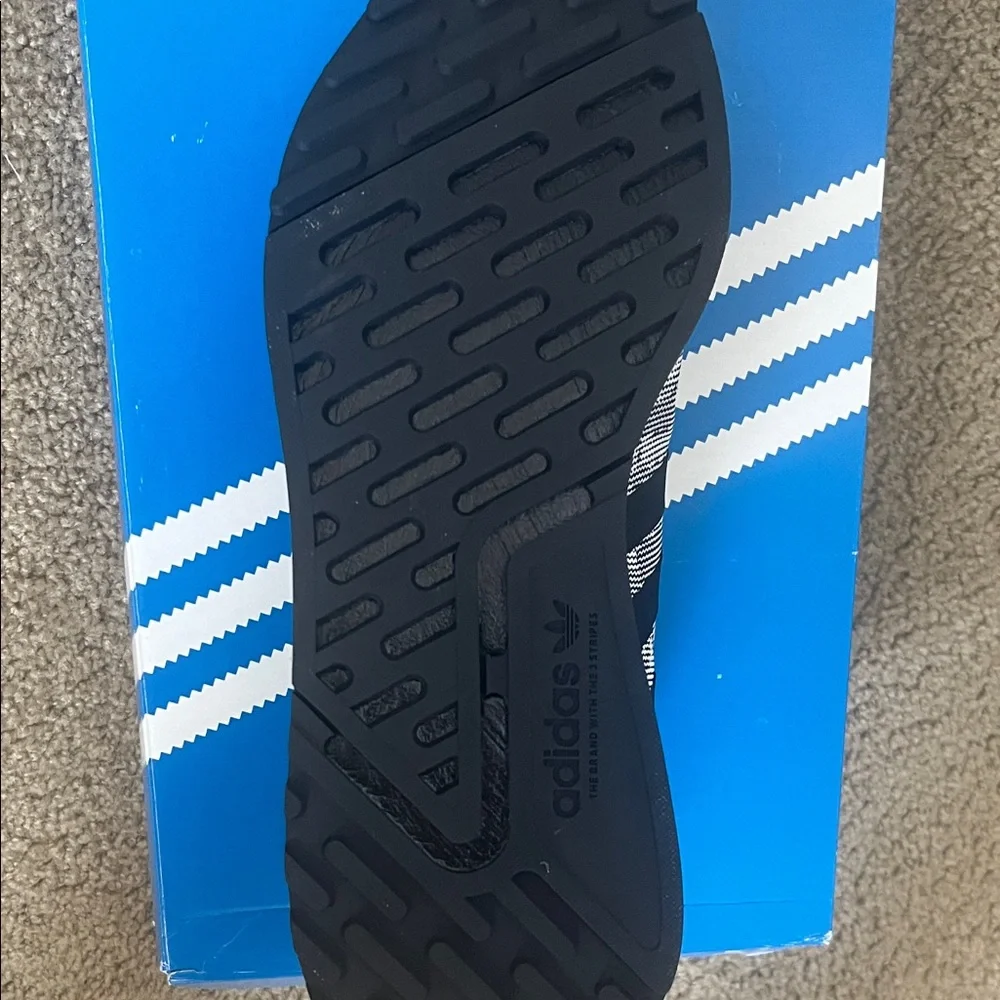 Adidas Multix Sneakers - Picture 6 of 6